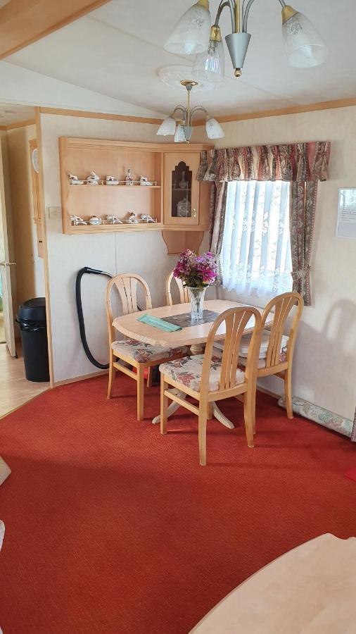 King'S Caravan Park, Caravan To Sleep 6 People Chapel Saint Leonards Εξωτερικό φωτογραφία