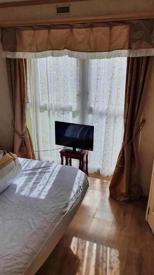King'S Caravan Park, Caravan To Sleep 6 People Chapel Saint Leonards Εξωτερικό φωτογραφία